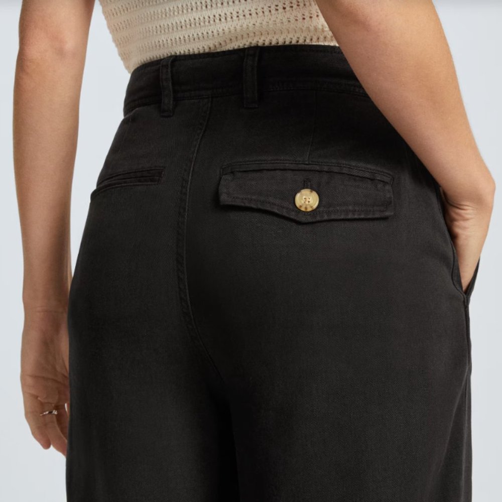 Everlane The TENCEL Relaxed Baggy Soft Chino Pant - Picture 6 of 12